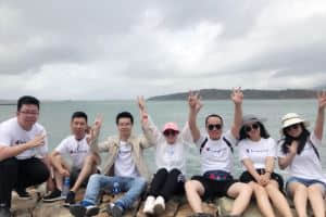 盈科网络团队海边团建合影